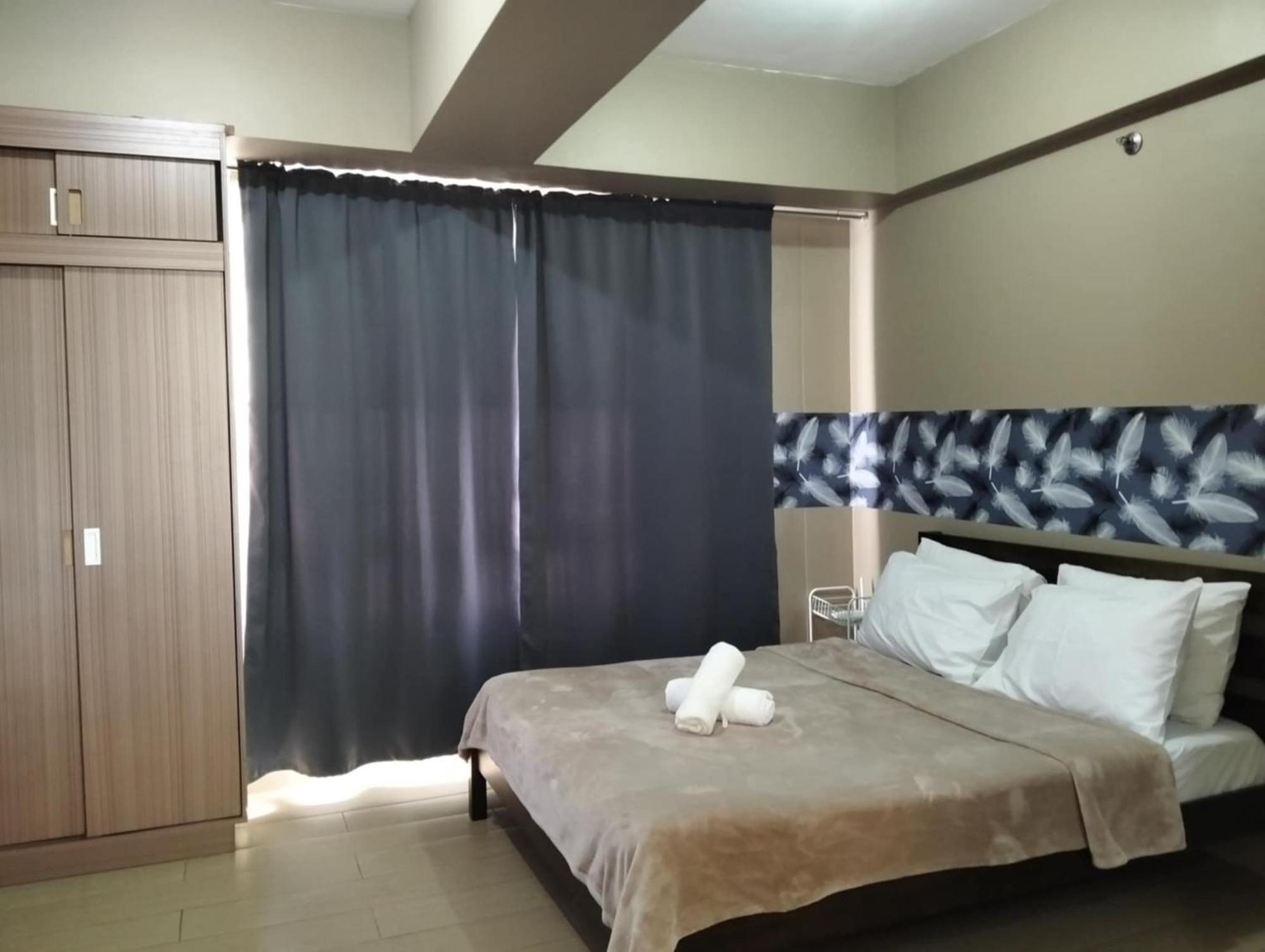 Henry'S Newport Condotel Pasay Exterior foto